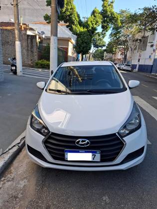 HYUNDAI HB20 1.6 COMFORT PLUS 16V FLEX 4P AUTOMÁTICO HYUNDAI HB20 1.6 COMFORT PLUS 16V FLEX 4P AUTOMÁTICO